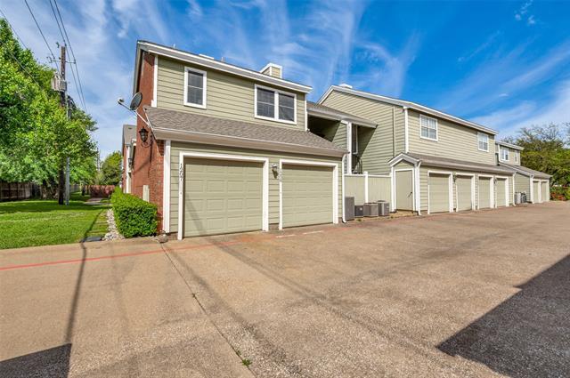 Building Photo - 6220 Bentwood Trail