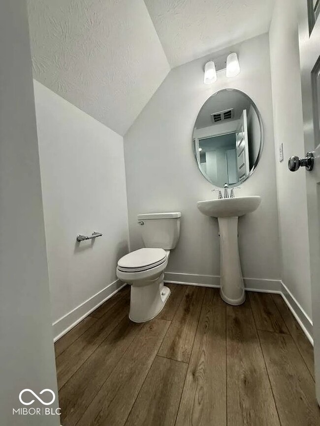 Building Photo - 4923 Gilet Dr