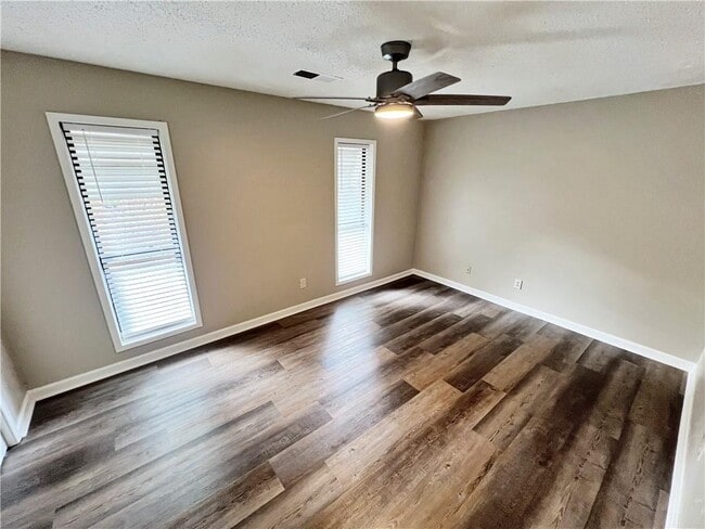 Building Photo - 2692 Post Oak Ct