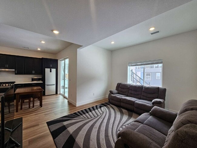 Building Photo - 12065 Amplify Cir