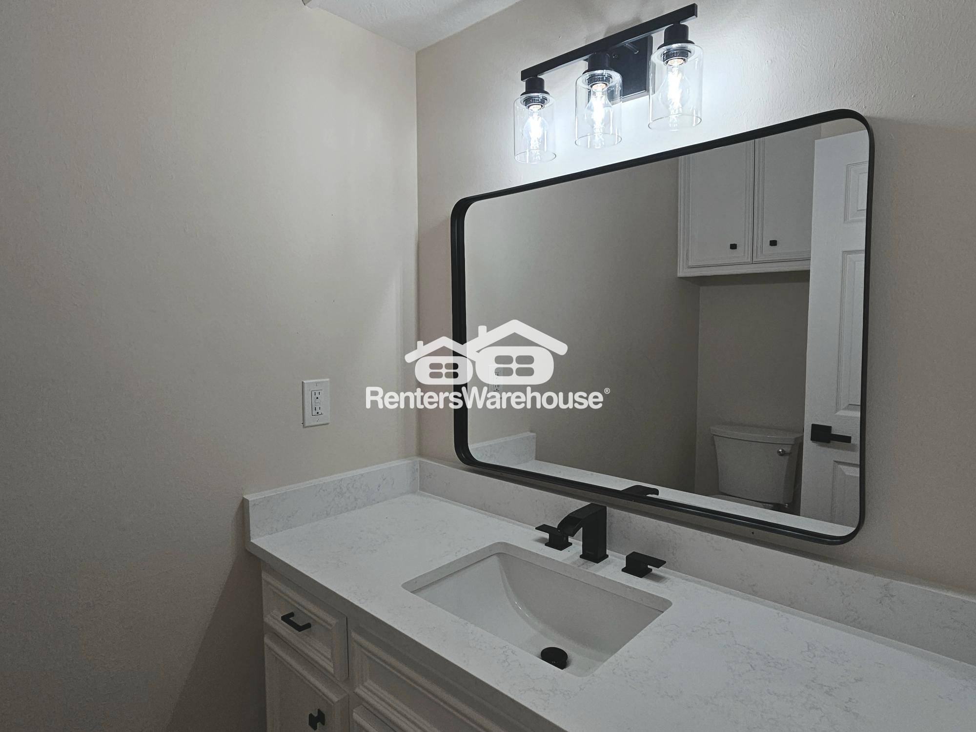 Building Photo - 16627 Aldenham Pl