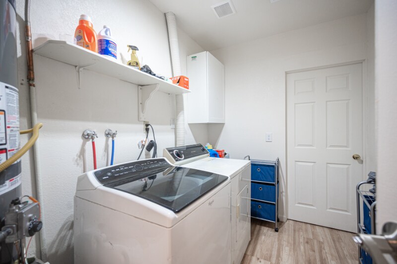 Building Photo - 401 Lorenzi St