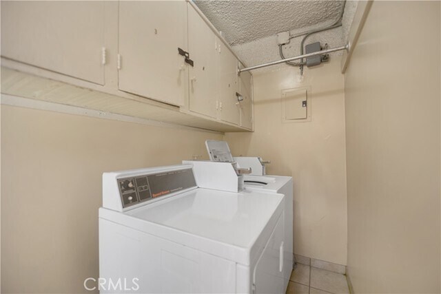 Building Photo - 2214 2nd St