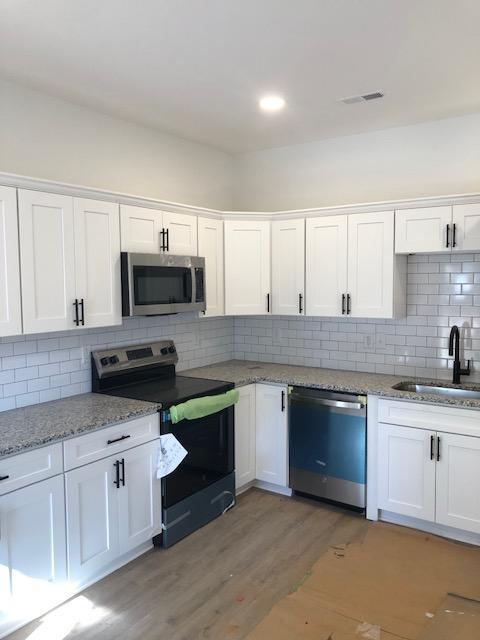 Building Photo - 2280 15th Ave NE