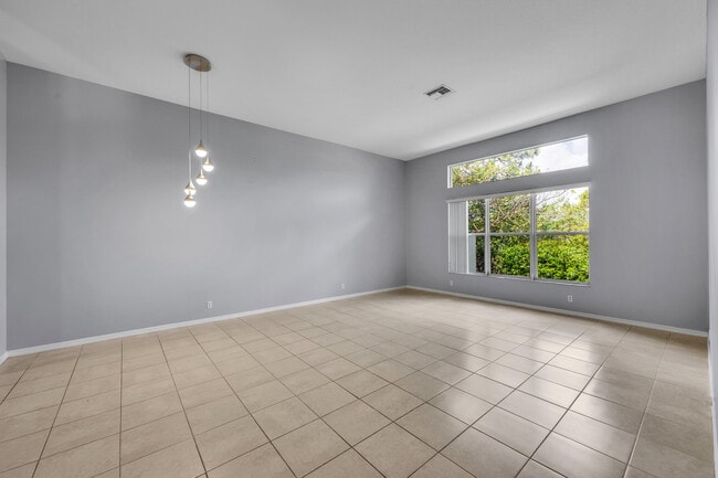 Building Photo - 9357 Osprey Isles Blvd
