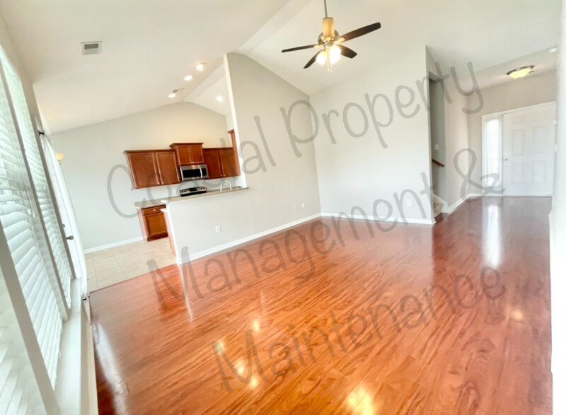 Building Photo - 135 Carolina Oaks Dr