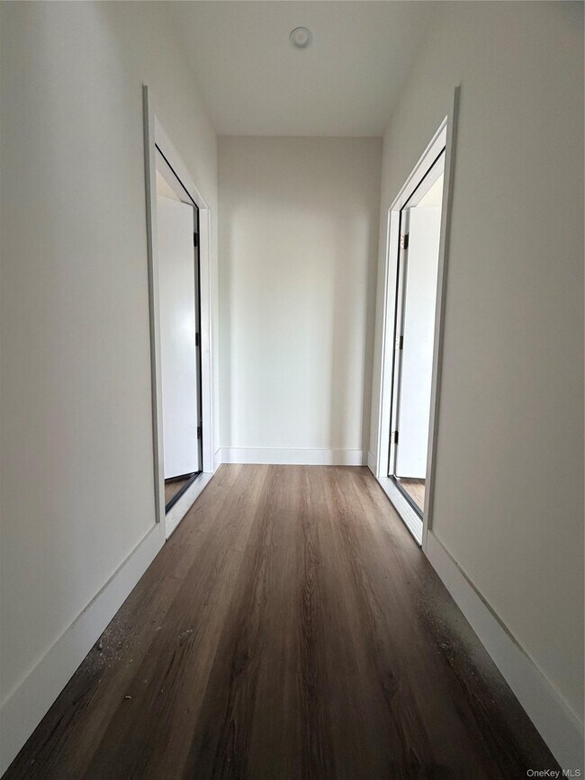 Building Photo - 1220 Doges Promenade