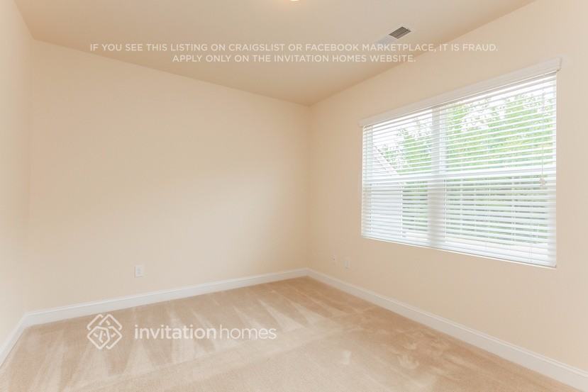 Building Photo - 206 Sassafras Rd
