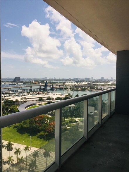 Building Photo - 50 Biscayne Blvd