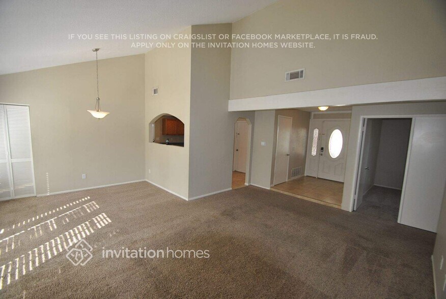 Building Photo - 42705 San Julian Pl