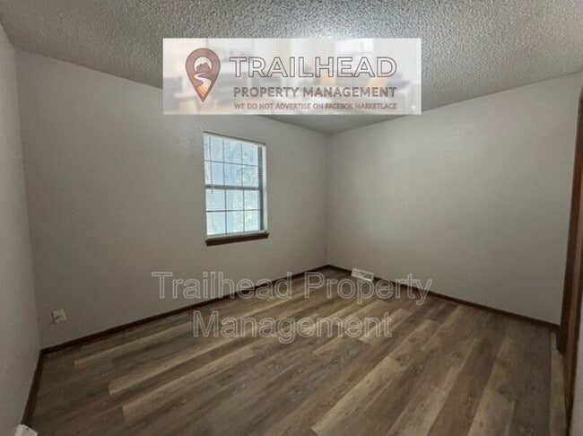 Building Photo - 7808 E 130th Ct