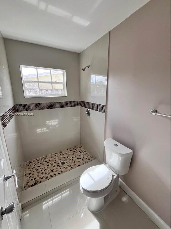 Building Photo - 251 N 68th Terrace