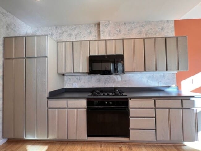 Building Photo - STUNNING VIEWS from this 3 bedroom, 2 bath home | Available end of February