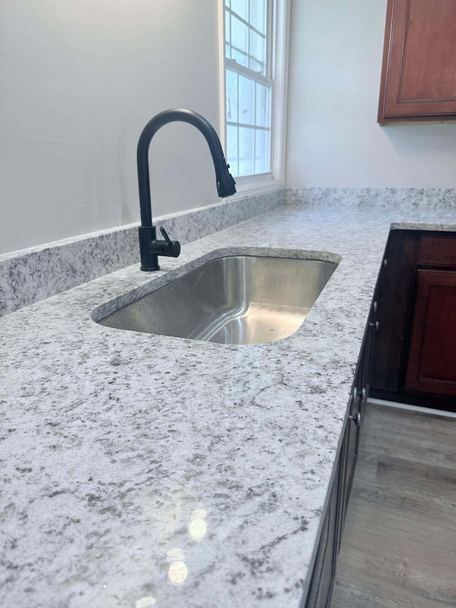 Building Photo - 1604 Roberts Dr SE