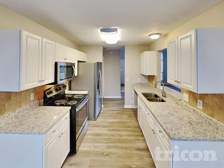 Building Photo - 716 Hallcrest Ct