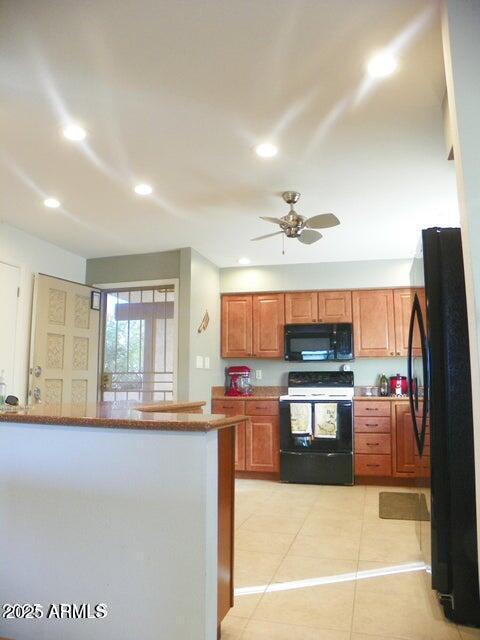 Building Photo - 7348 N Vía Camello Del Norte