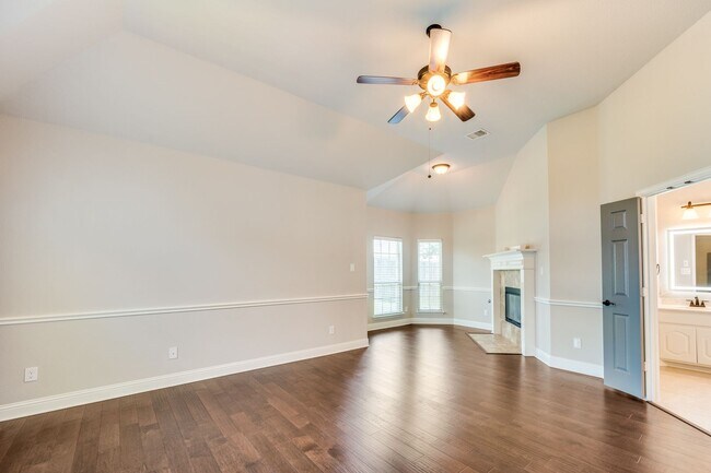 Building Photo - 2812 Pino