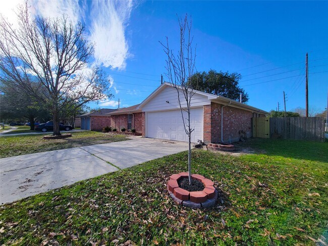 Building Photo - 14443 Golden Cypress Ln