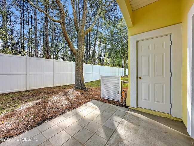 Building Photo - 13816 Herons Landing Way