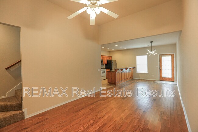 Building Photo - 3509 SW Deerfield Blvd