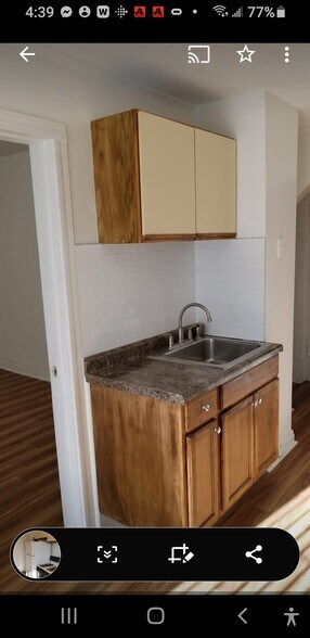 Kitchen - 4516 N Kenneth Ave