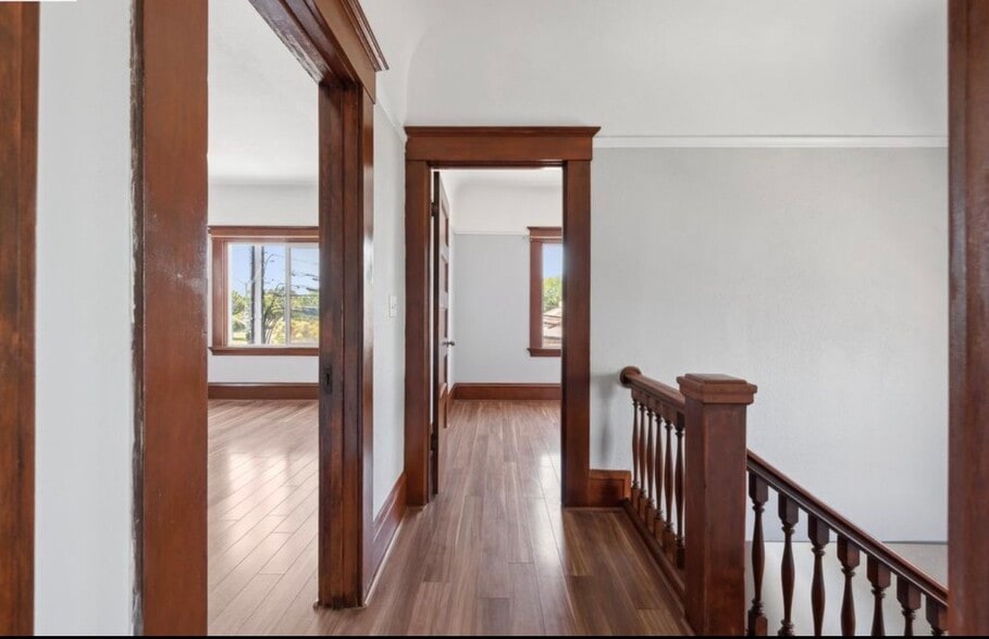 Building Photo - 1810 Adeline St