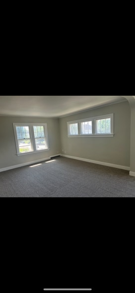 Living room - 2005 N 11th St
