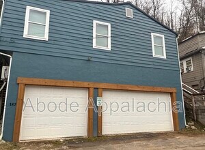 Building Photo - 187 Poplar St