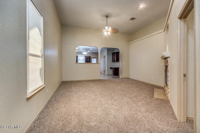 Building Photo - 14289 Desert Sky Dr