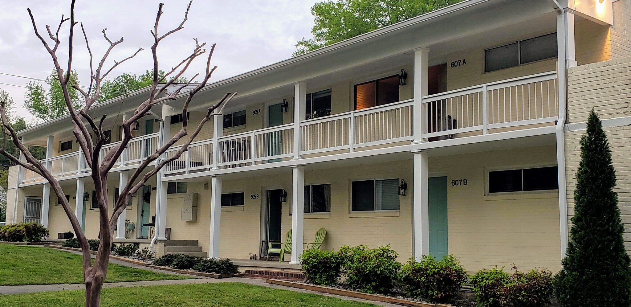 Apt is on 2nd floor - 603 Maplewood Ave