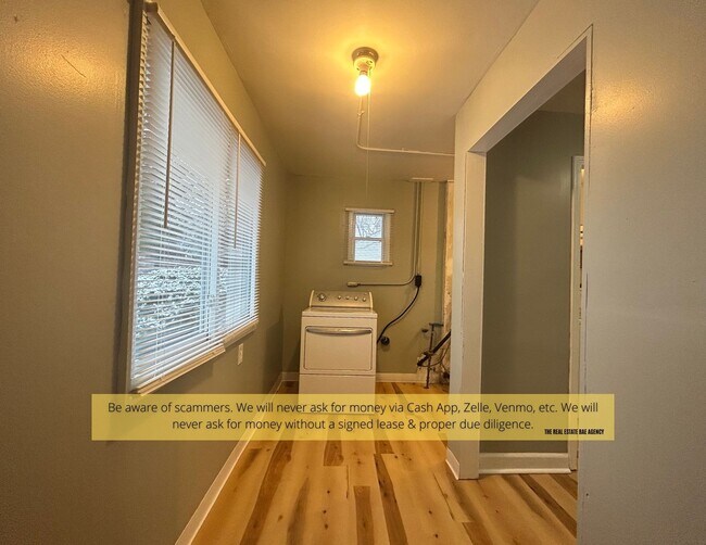 Building Photo - 1502 Trampe Ave