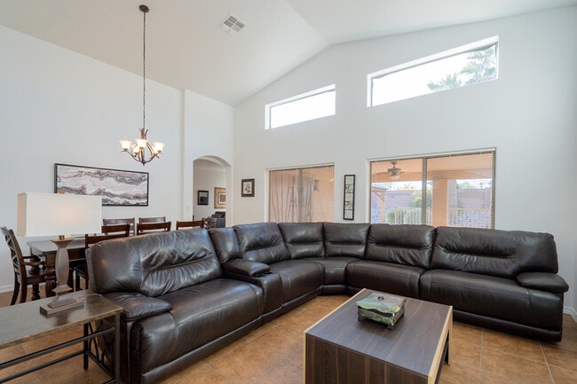 Building Photo - 5109 N Pelican River Way