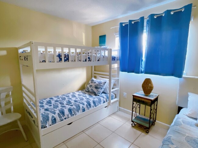 Building Photo - 663 William Hilton Pkwy