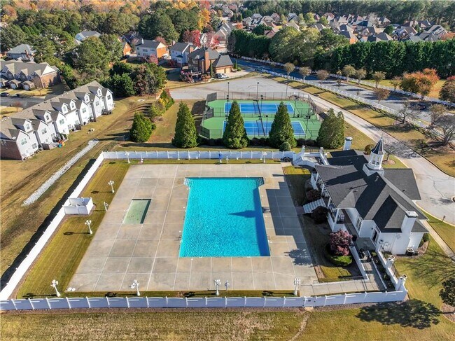 Building Photo - 127 Tara Blvd