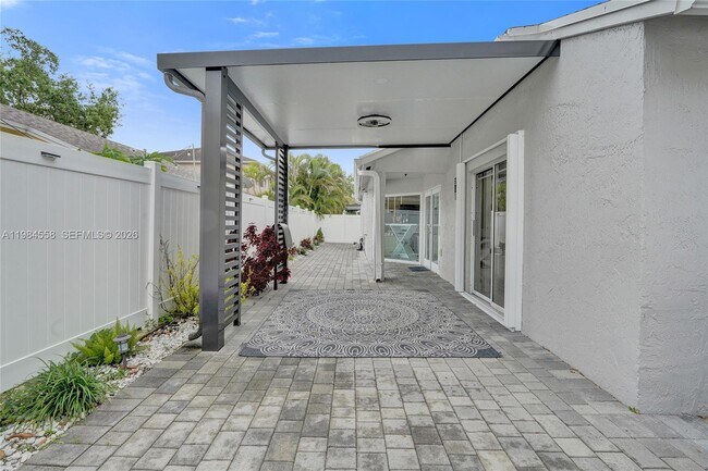 Building Photo - 11761 NW 12th St