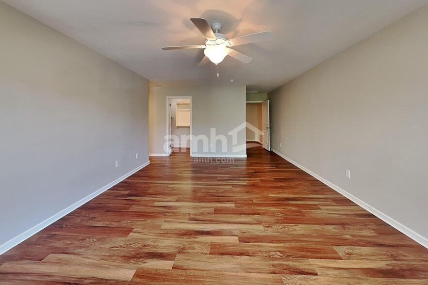 Building Photo - 20727 W Stone Hill Rd