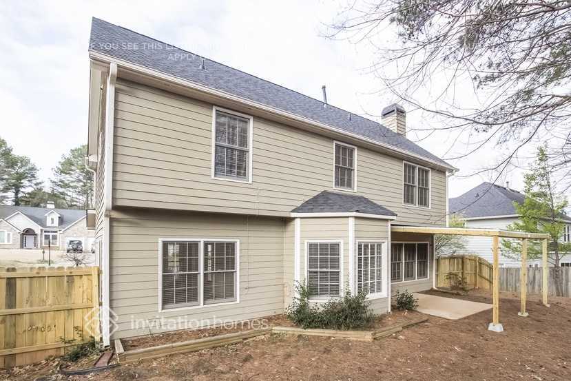 Building Photo - 7010 Surrey Dr