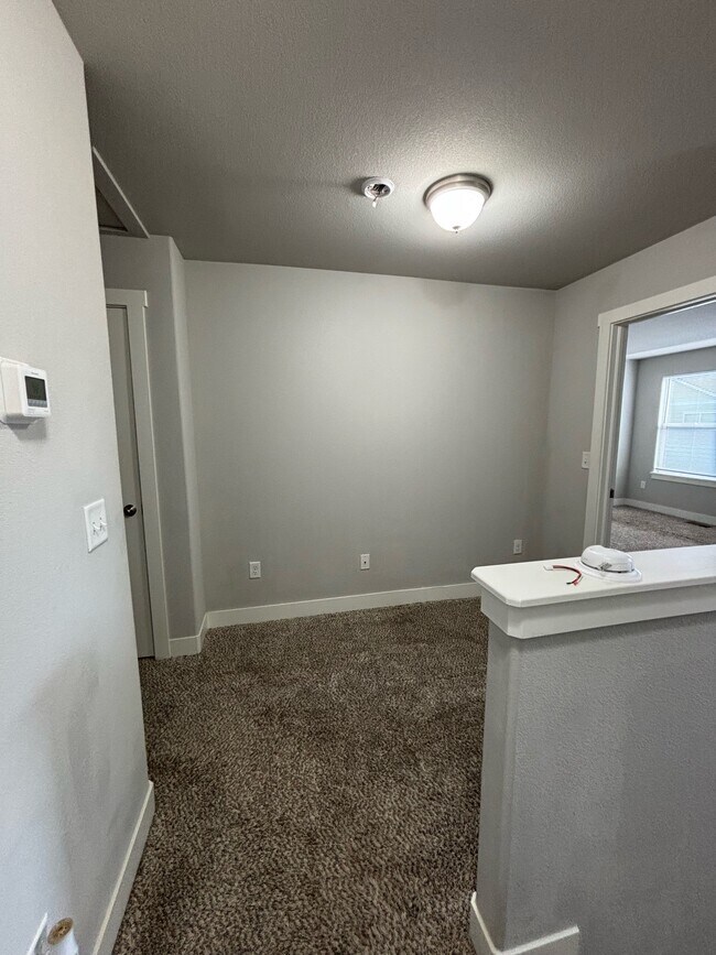 Building Photo - 6459 Orchard Park Dr