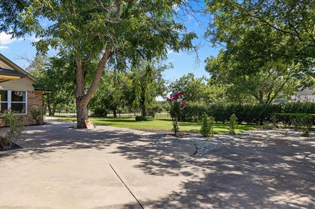 Building Photo - 8901 Magnolia Vale Dr