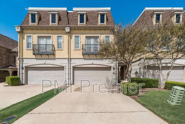 Building Photo - 321 Metropolitan Dr