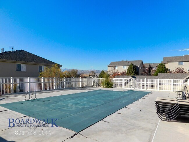 Building Photo - 1529 Westbury Way