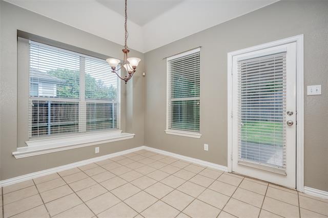 Building Photo - 303 Ravenna Rd