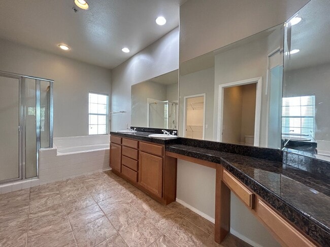 Building Photo - 2834 Ballesteros Ln