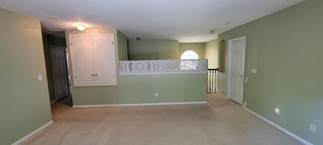 Building Photo - Beautiful 4/3 2 Story Pool Home In Ocoee FL