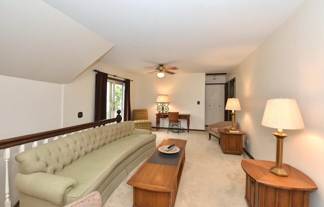 Building Photo - 661 S Lake Shore Dr
