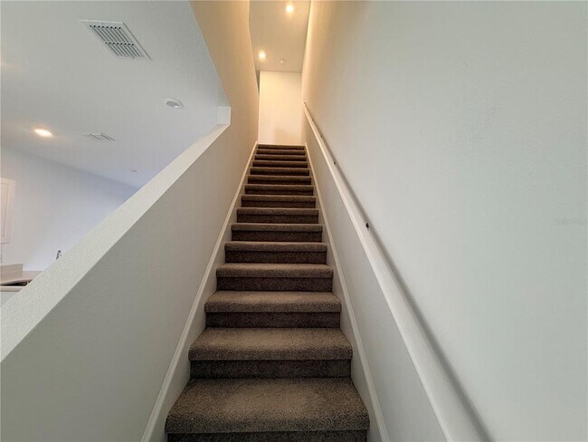 Building Photo - 2946 Skyline Lp