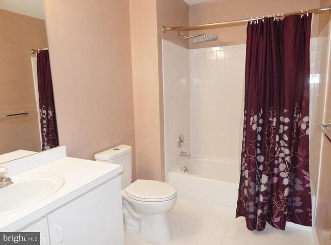 Building Photo - 531 Musket Ct