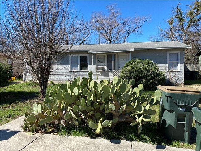 Primary Photo - 1035 Haynes St