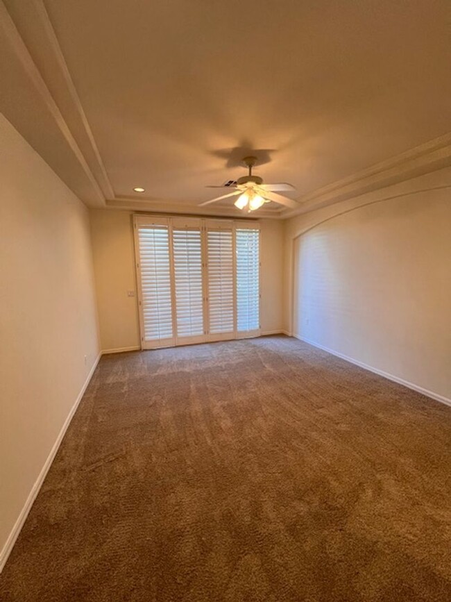 Building Photo - Condo on TPC Summerlin golf course! $2400/...