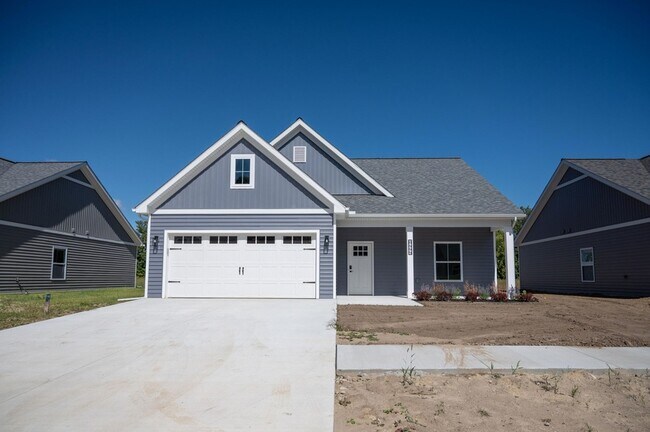 Building Photo - 8441 Oak Shade Cir